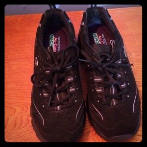 Sketchers air cooked memory foam sneaker